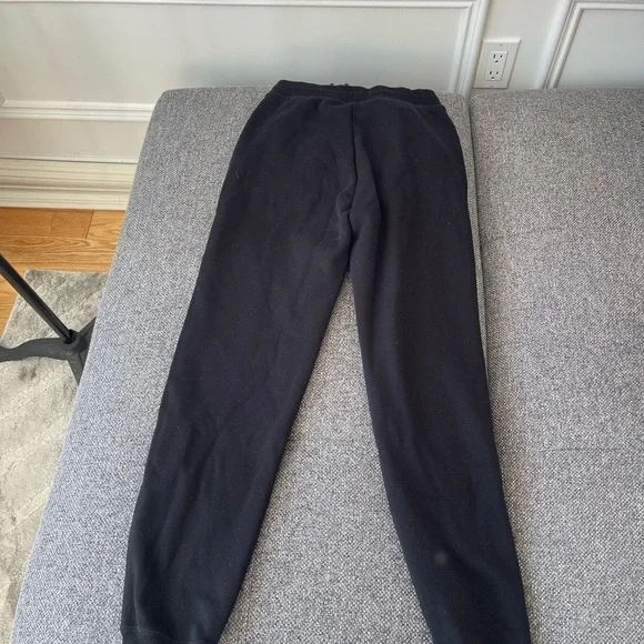 Uniqlo women's Heattech black Jogger Pants - Picture 2 of 4